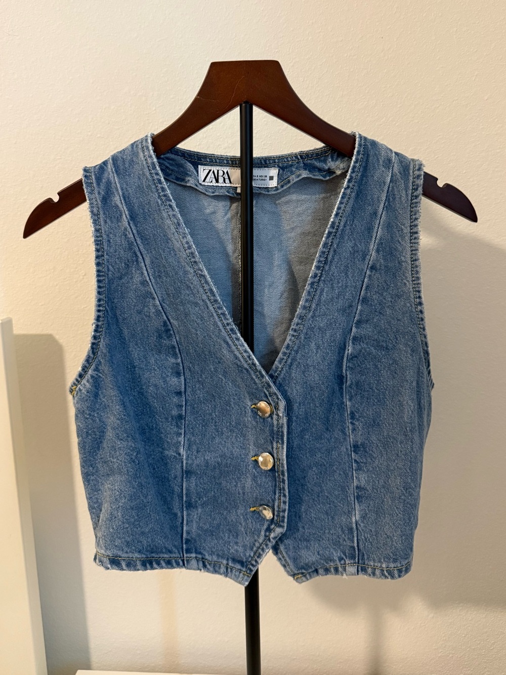 ZARA Light Blue Denim Crop Vest with Button Front